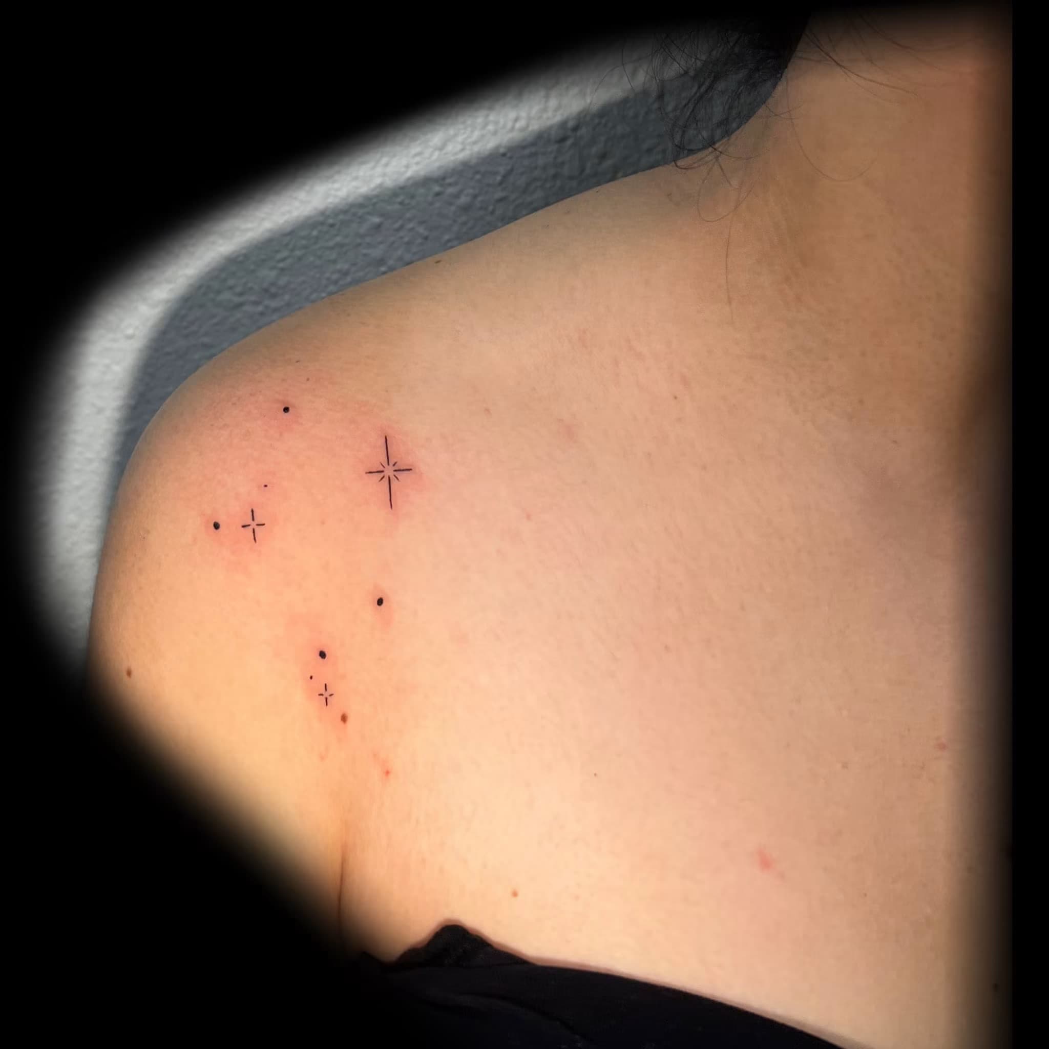 Fine line Stars